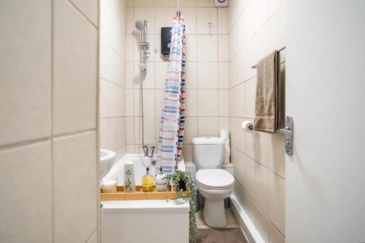 Funky Trendy Modern 3 Bed 3 Bath House In Dalston Apartment London 0*,  United Kingdom