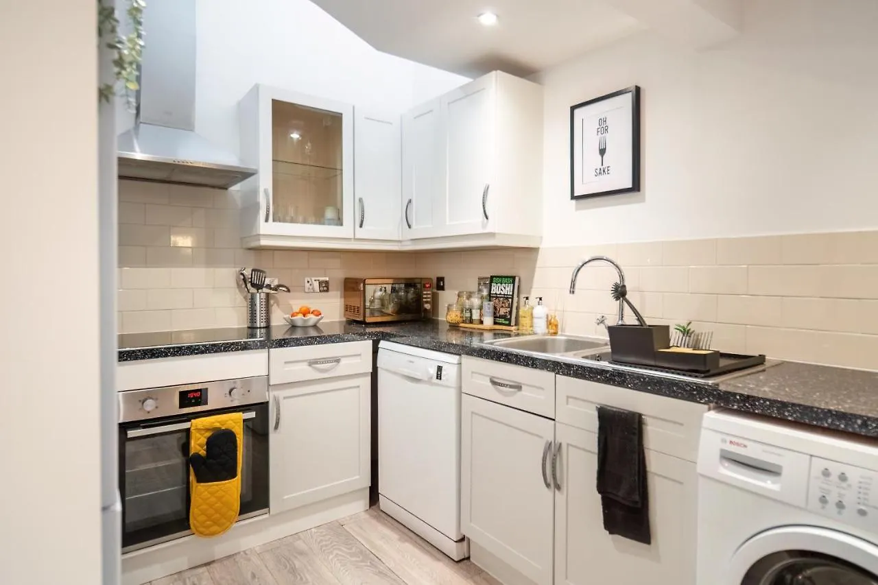 Funky Trendy Modern 3 Bed 3 Bath House In Dalston Apartment London